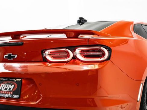 Used 2021 Chevrolet Camaro SS image 15