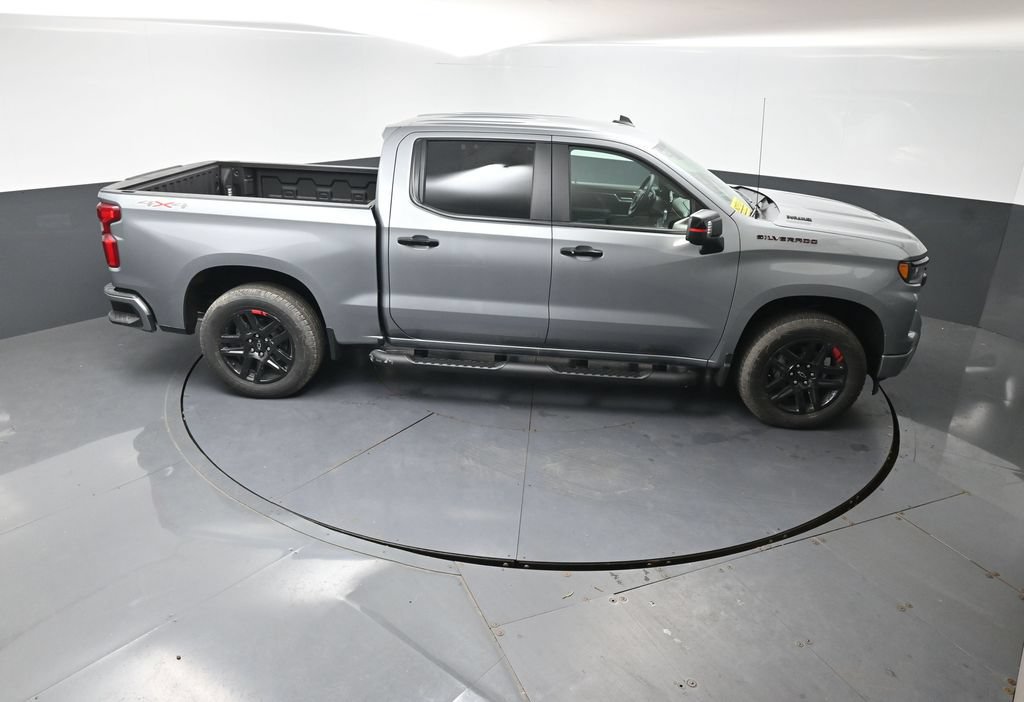 New 2026 Chevrolet Silverado 1500 RST w/ Redline Edition AWD/4WD image 32