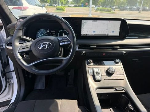 Used 2025 Hyundai Palisade Calligraphy AWD/4WD image 12