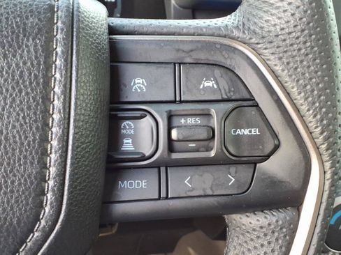 Certified 2026 Toyota Tacoma TRD Off-Road AWD/4WD image 15