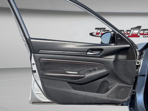 Used 2020 Nissan Altima 2.5 SR image 38