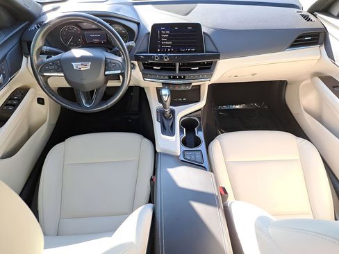 Used 2023 Cadillac CT4 Luxury w/ Cold Weather Package image 10