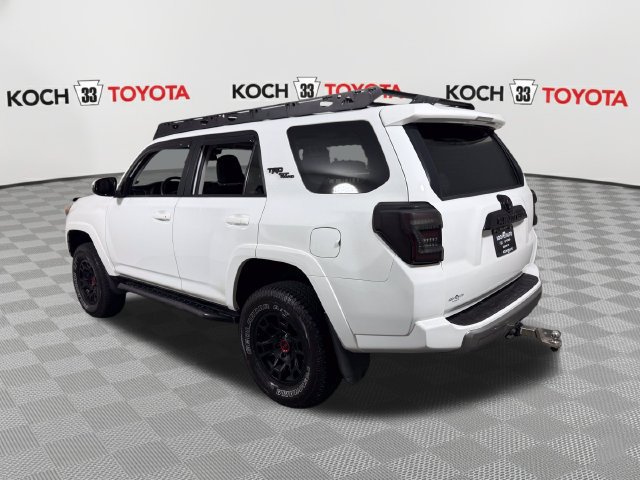 Used 2022 Toyota 4Runner TRD Off-Road Premium w/ TRD Black Wheel Package (TMS) AWD/4WD image 6