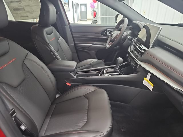 New 2026 Jeep Compass Trailhawk AWD/4WD image 28