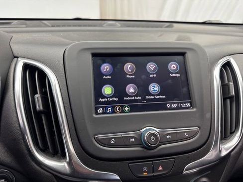 Used 2022 Chevrolet Equinox LT image 16