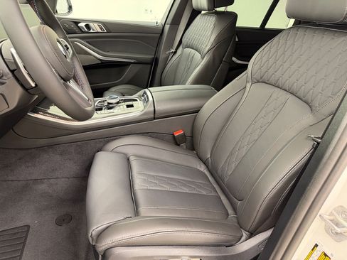 New 2026 BMW X5 M60i image 5