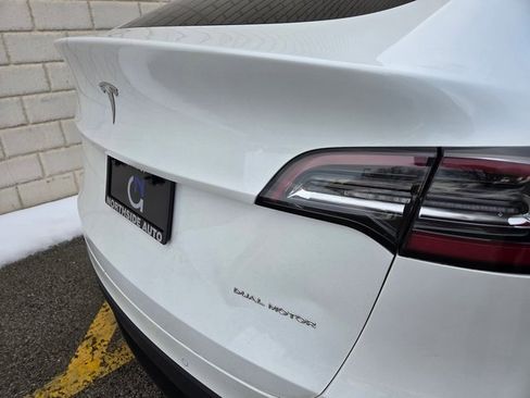 Used 2020 Tesla Model Y Long Range image 39