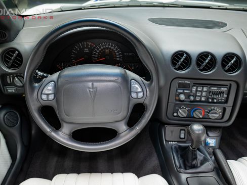 Used 1999 Pontiac Firebird Formula image 70