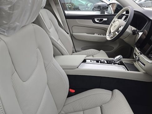 New 2026 Volvo XC60 T8 Ultra w/ Protection Package Premier image 8