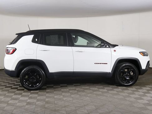 Used 2023 Jeep Compass Trailhawk AWD/4WD image 16