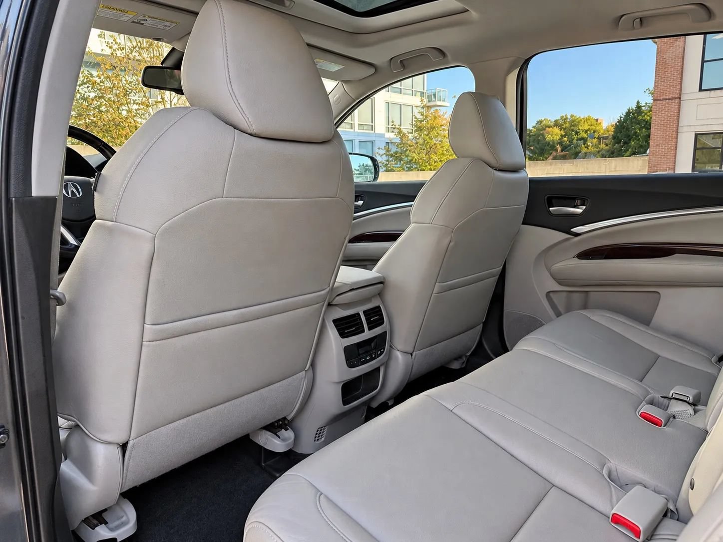 Used 2014 Acura MDX w/ Technology Package AWD/4WD image 24