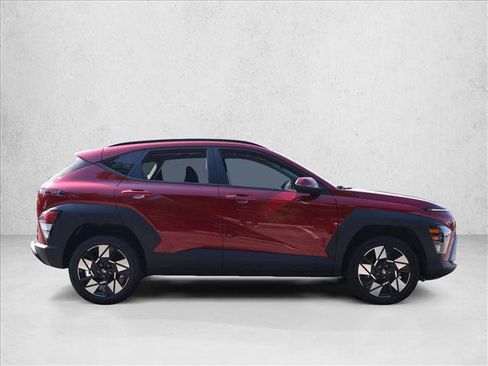 Used 2024 Hyundai Kona SEL AWD/4WD image 4