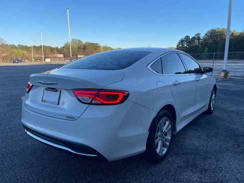 Used 2016 Chrysler 200 Limited image 7