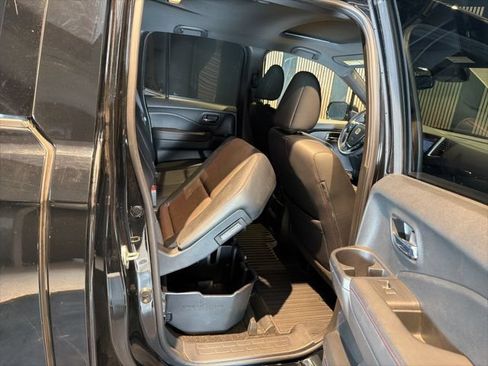 Used 2020 Honda Ridgeline Black Edition image 10