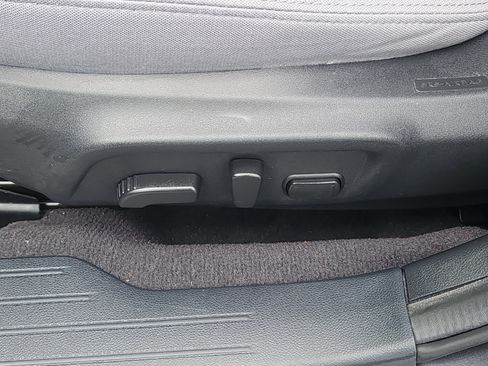 Used 2019 Subaru Outback 2.5i Premium image 12