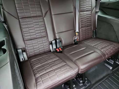 Used 2021 Cadillac Escalade Sport Platinum RWD image 28