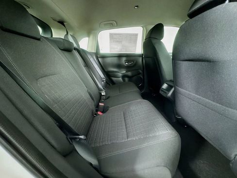 New 2026 Honda HR-V LX image 32