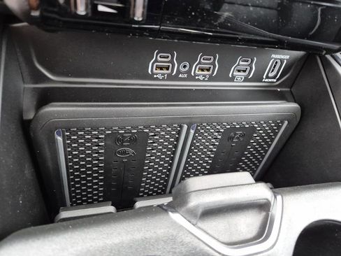 New 2026 RAM 1500 Laramie AWD/4WD image 28