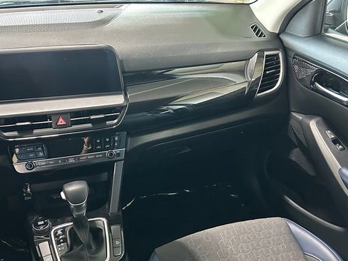 Used 2024 Kia Seltos S FWD image 11