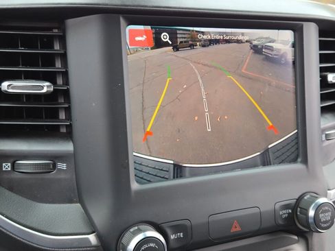 Used 2024 RAM 2500 Big Horn w/ Bed Utility Group image 29