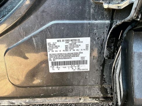 Used 2017 Ford Edge Titanium w/ Equipment Group 301A AWD/4WD image 4