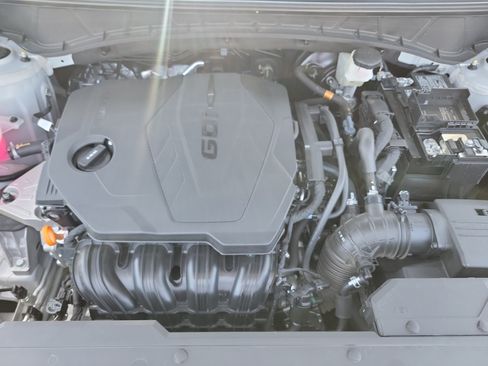 Certified 2025 Hyundai Tucson SE FWD image 30