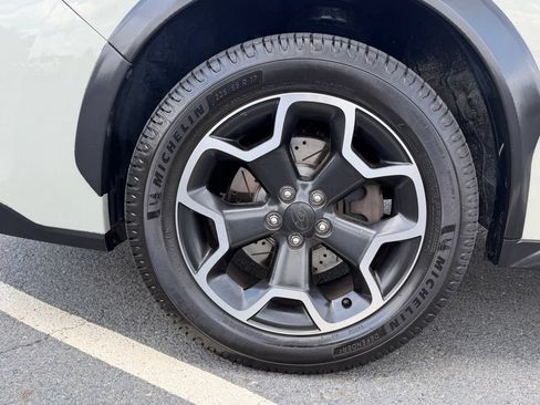 Used 2014 Subaru Crosstrek 2.0i Limited AWD/4WD image 10
