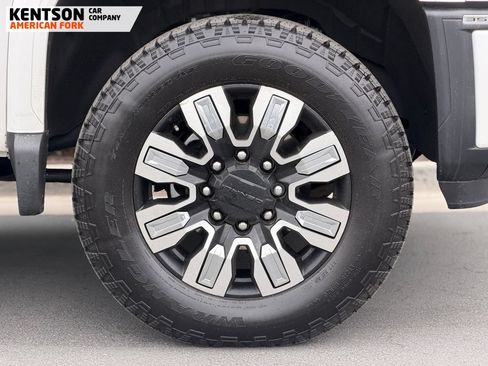 Used 2025 GMC Sierra 3500 Denali w/ Denali Reserve Package AWD/4WD image 12