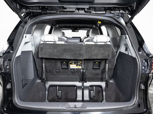 Used 2022 Toyota Sienna XSE w/ XSE Plus Package image 21