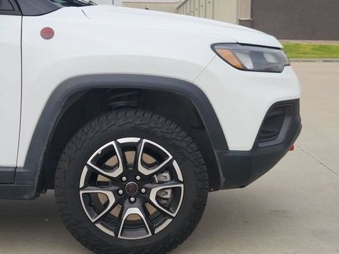 Used 2026 Jeep Compass Trailhawk AWD/4WD image 8