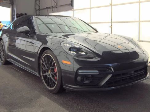 Used 2017 Porsche Panamera Turbo w/ Sport Package AWD/4WD image 2
