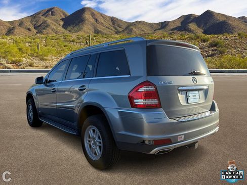 Used 2011 Mercedes-Benz GL 450 4MATIC image 3
