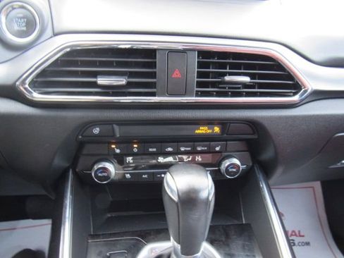 Used 2022 MAZDA CX-9 Carbon Edition image 18