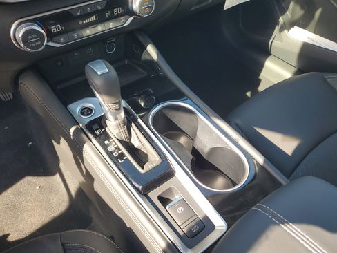 New 2025 Nissan Altima 2.5 SL image 18