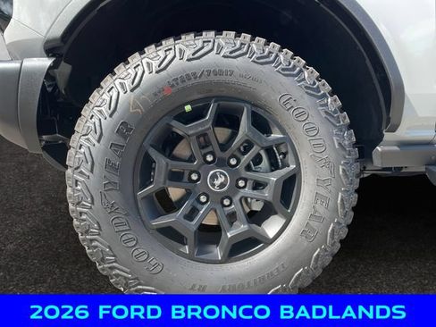 New 2026 Ford Bronco Badlands w/ Black Appearance Package AWD/4WD image 14