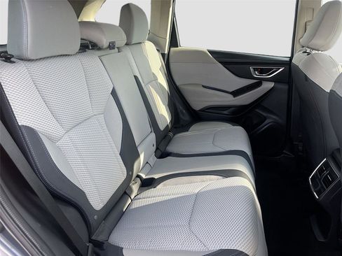 Used 2022 Subaru Forester Premium image 29