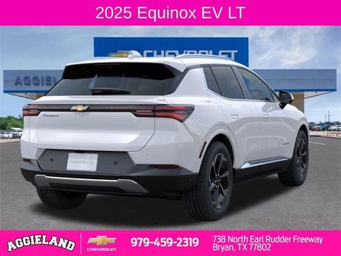 New 2025 Chevrolet Equinox EV LT image 4