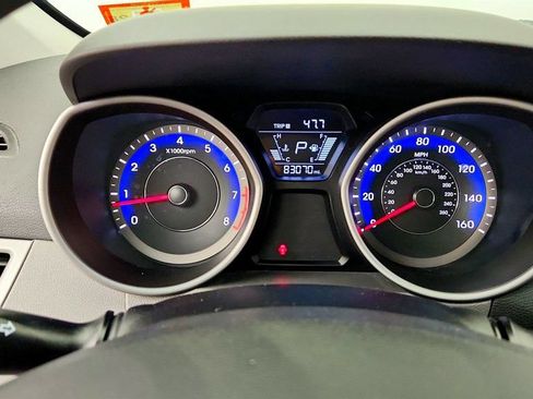 Used 2015 Hyundai Elantra SE w/ Option Group 02 FWD image 13