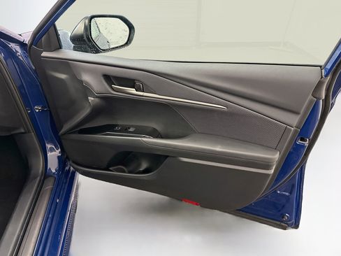 Used 2025 Toyota Camry SE FWD image 33