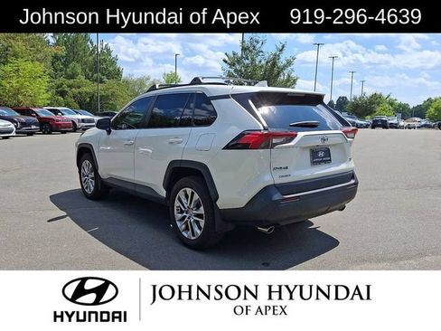 Used 2022 Toyota RAV4 XLE Premium FWD image 26