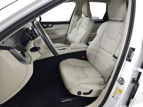 Certified 2025 Volvo XC60 T8 Plus w/ Climate Package AWD/4WD image 16
