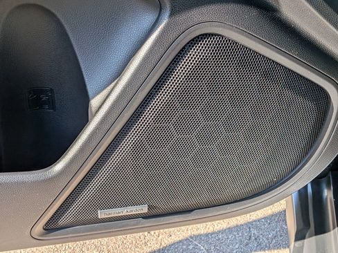 Used 2020 Subaru Outback Limited image 10