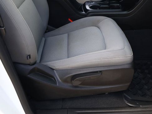 Used 2019 Chevrolet Colorado W/T w/ WT Convenience Package RWD image 16
