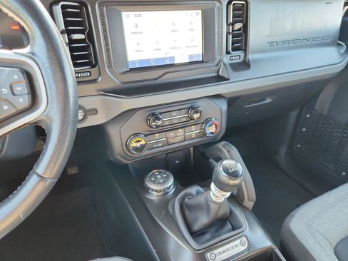 Used 2022 Ford Bronco Big Bend w/ Sasquatch Package AWD/4WD image 28