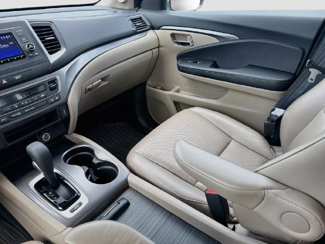 Used 2017 Honda Ridgeline RTL image 23