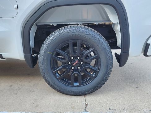 New 2026 GMC Sierra 1500 Elevation image 50