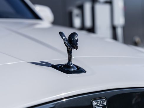 New 2026 Rolls-Royce Cullinan Black Badge image 21