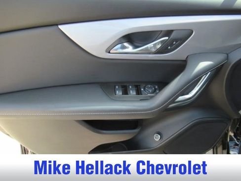 Used 2024 Chevrolet Blazer LT FWD image 21