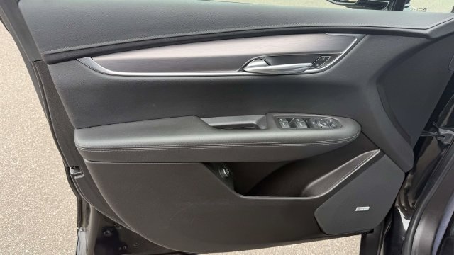 Certified 2024 Cadillac XT5 Luxury w/ LPO, Floor Liner Package AWD/4WD image 45