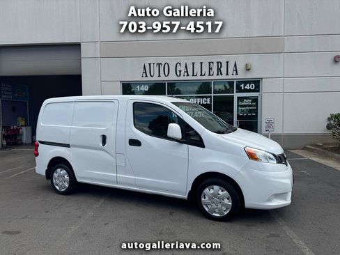 Used 2020 Nissan NV200 SV FWD image 1